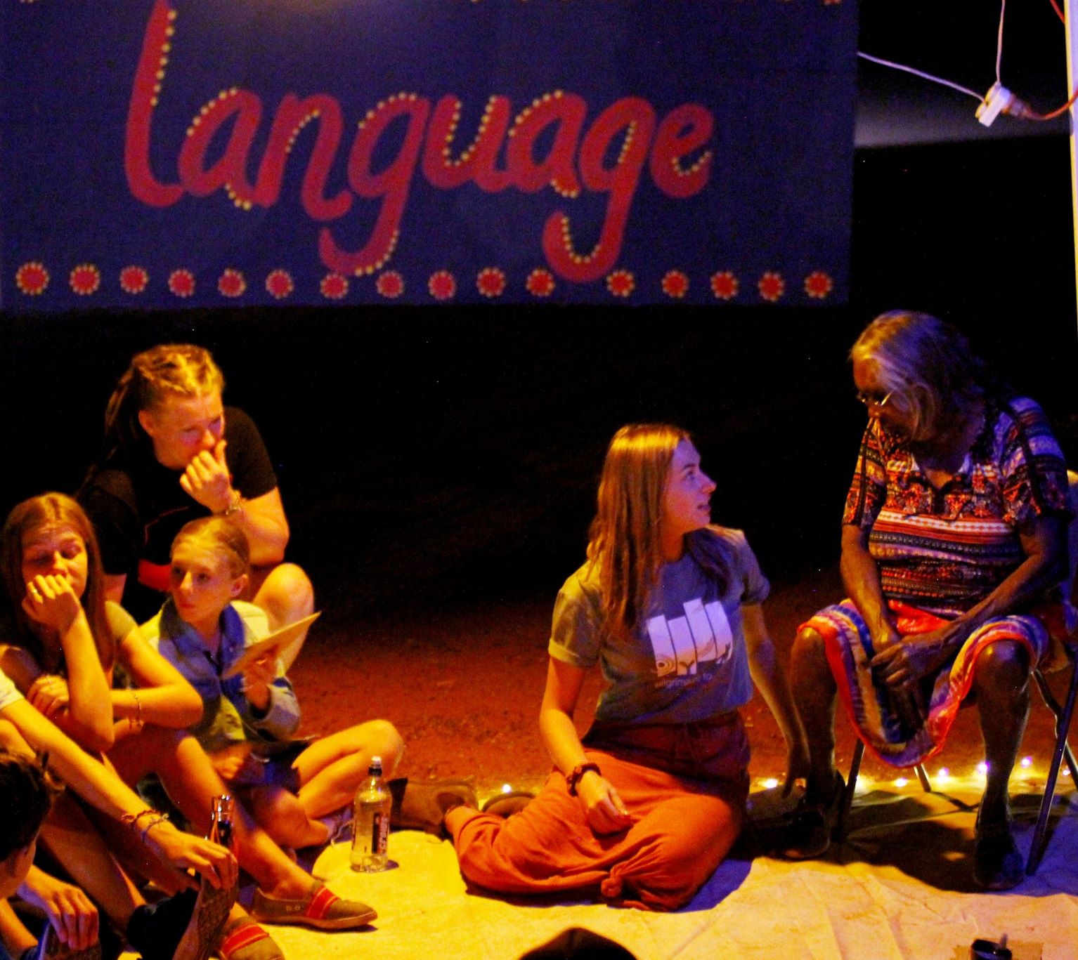 Fusion Uluru Learning at the Feet